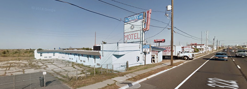 Illustration for article titled The Ten Creepiest Roadside Motels